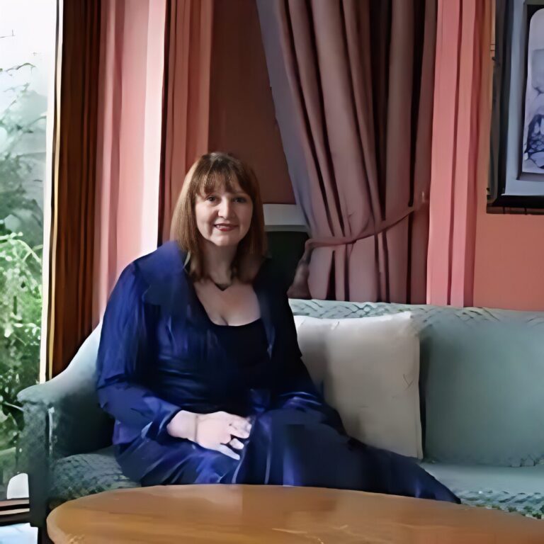 Nuala Ryan-Long Spiritual Medium